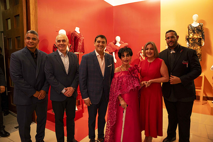 Exhibición Carlota Alfaro